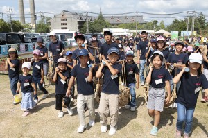 20140803_Children_Pilgrimage_Jiba_earth_carrying_hinokishin